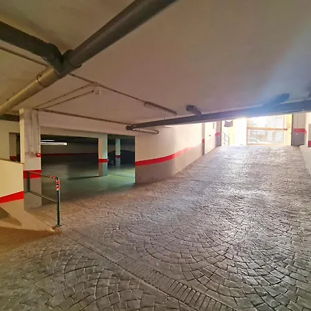 Crishome Bbq Parking Y Bicis * Malaga